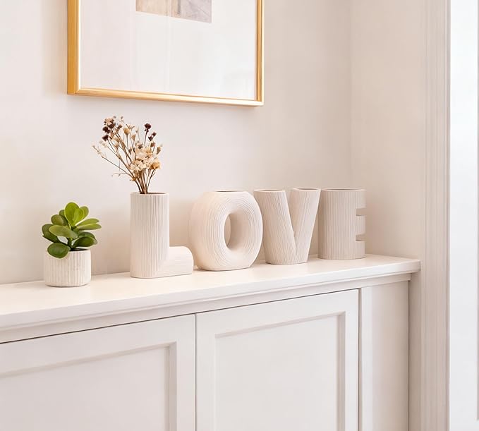 White Ceramic Vases Set of 4 Home Decor Modern Farmhouse Style Living Room Ornaments Dining Table Room Love Shaped Pottery for Dried Flowers