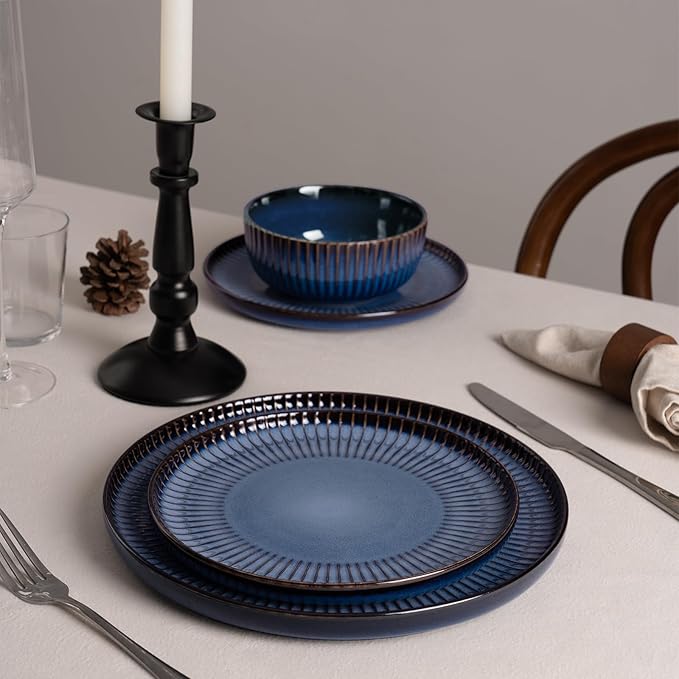 Famiware Starlight 18-Piece Plates and Bowls Sets for 6, Stoneware Dinnerware with Ribbed Textured, Handcrafted Reactive Glaze Dishes - Dishwasher & Microwave Safe, Chip/Scratch Resistant, Starry Blue