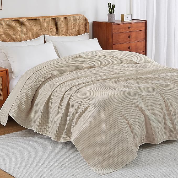 100% Egyptian Cotton Waffle Weave Throw Blanket for Bed Couch Sofa Home Decor, Soft Lightweight Bed & Couch Blanket for All Seasons (Light Khaki - King Size - 104 * 90")