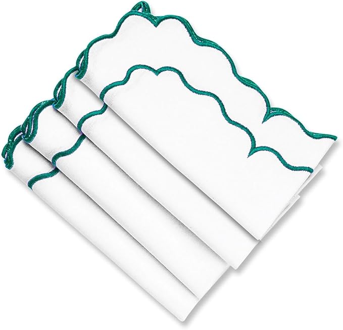 Green and White Napkins, Christmas Napkin, Scalloped Napkins, 100% Cotton Dinner Napkins Cloth Washable, Cloth Napkins Set of 4, Farmhouse, Events, Wedding, Napkin with Green Trim 18x18