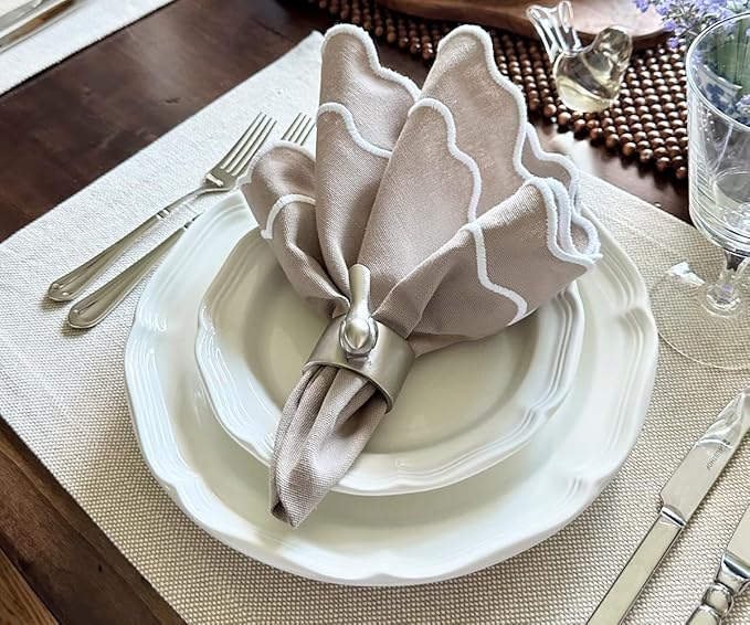 Beige Napkins, Christmas Festival Napkins, Scalloped, 100% Cotton, Embroidered, Set of 4, Table Decor Spring Summer, Winter Party Napkins, Farmhouse, Washable, Wedding Linen Napkin 18x18