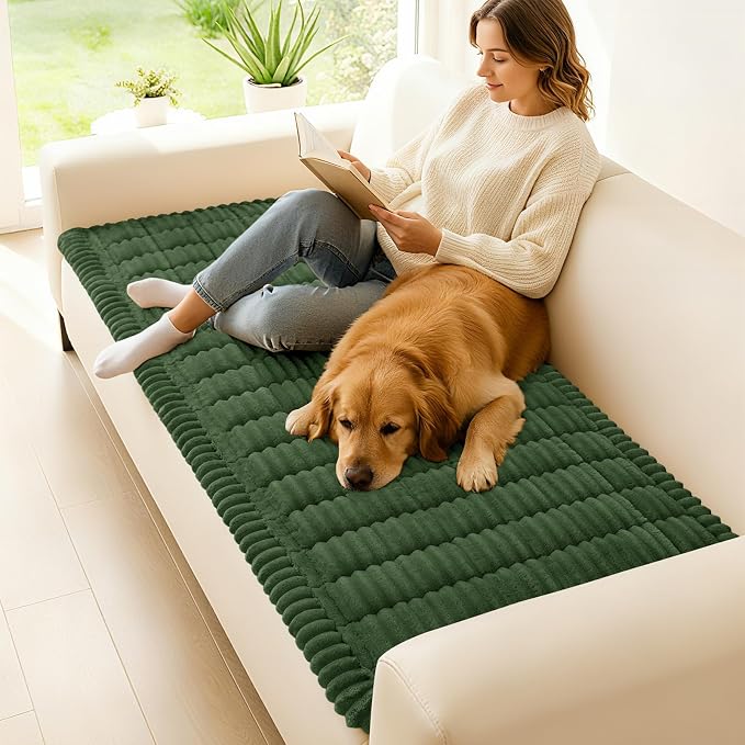 hyha Couch Cover for Dogs Washable, Non Slip Thick Flannel Sofa Protector, Pet Friendly Plush Furniture Cover for Sectional Sofa & Loveseat (Dark Green, 35.4" x 88")