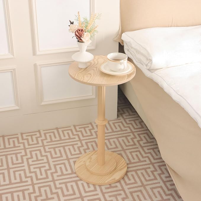 MaxSmeo Drink Table, Small Side Table for Small Spaces, Modern Round End Table with Fluted Wood Leg, Natural