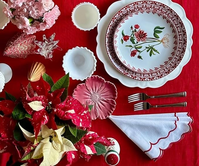 Red and White Napkins, Scalloped Napkins Cloth, 100% Pure Cotton, Embroidered Napkins, White Linen Napkins, Set 4 Wedding Napkins, Farmhouse Dinner Napkins Washable, White Napkins with Red Trim 18x18