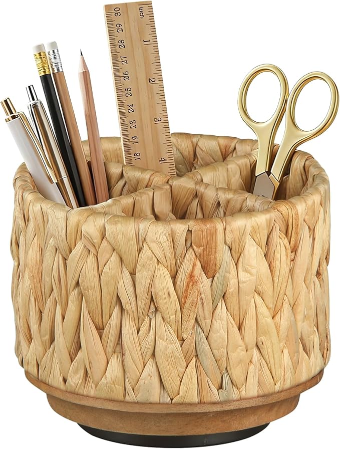 BIBELUN TV Remote Control Holder - Woven Water Hyacinth 360 Degree Rotating Desk Organizer | Boho Rattan Spinning Caddy | Pen/Art Supplies/Stationery Storage for Office, Living Room, Bedside Table