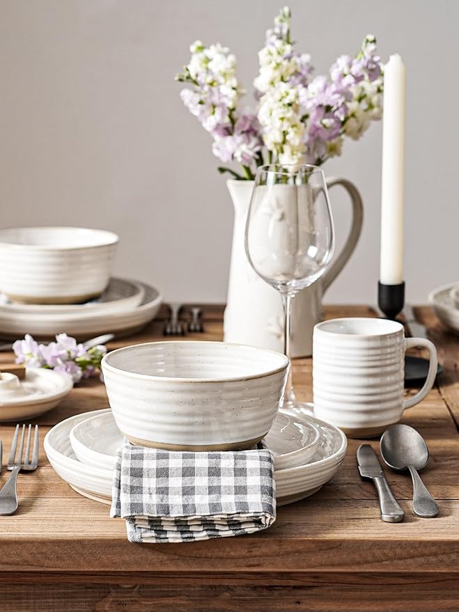 LE TAUCI Plates and Bowls Sets for 4, 16 Piece Stoneware Dinnerware Sets with Mugs, Ceramic Kitchen Dish Set, Chip Resistant, Microwave & Dishwasher Safe, Arctic White