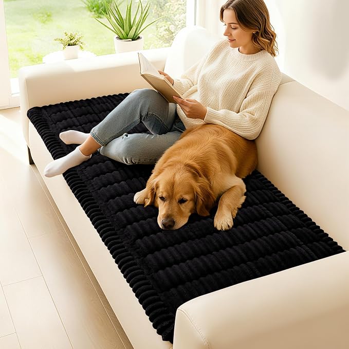 hyha Couch Cover for Dogs Washable, Non Slip Thick Flannel Sofa Protector, Pet Friendly Plush Furniture Cover for Sectional Sofa & Loveseat (Black, 43" x 82.7")