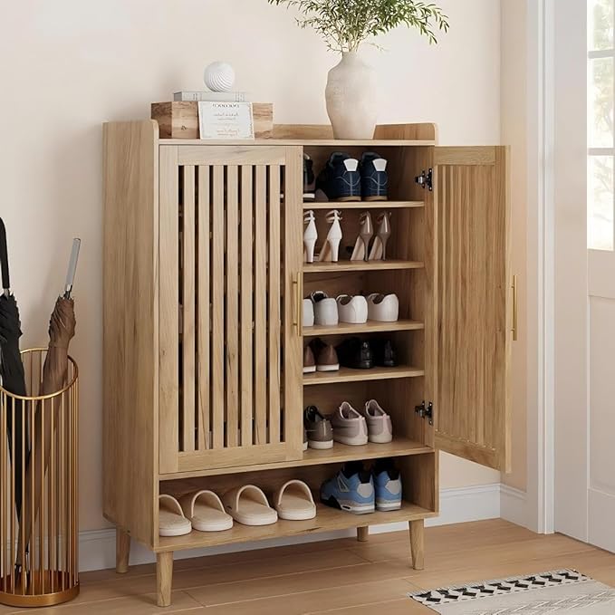Smart FENDEE 6-Tier Shoe Storage Cabinet with 2 Slatted Doors, Large Wooden Shoe Cabinet with Gold Handle, Hidden Entryway Shoe Organizer for Hallway, Foyer, Natural Oak