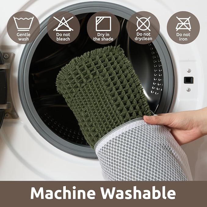 AMOAMI Waffle Bath-Mat, Absorbent Bath Mats for Bathroom Non Slip, Machine Washable Bathroom Rugs with Tassels Ultra Soft Boho Bath Rugs for Floor 24"x36" Dark Green