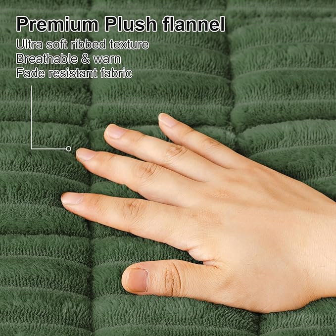 Smiry Couch Cover for Dogs, Non Slip Washable Sofa Protector for Pets, Soft Furniture Cover for Pet, Stylish Sofa Covers, Cozy Protect Against Fur, Dirt & Everyday Messes (Dark Green, 35.4" x 88")