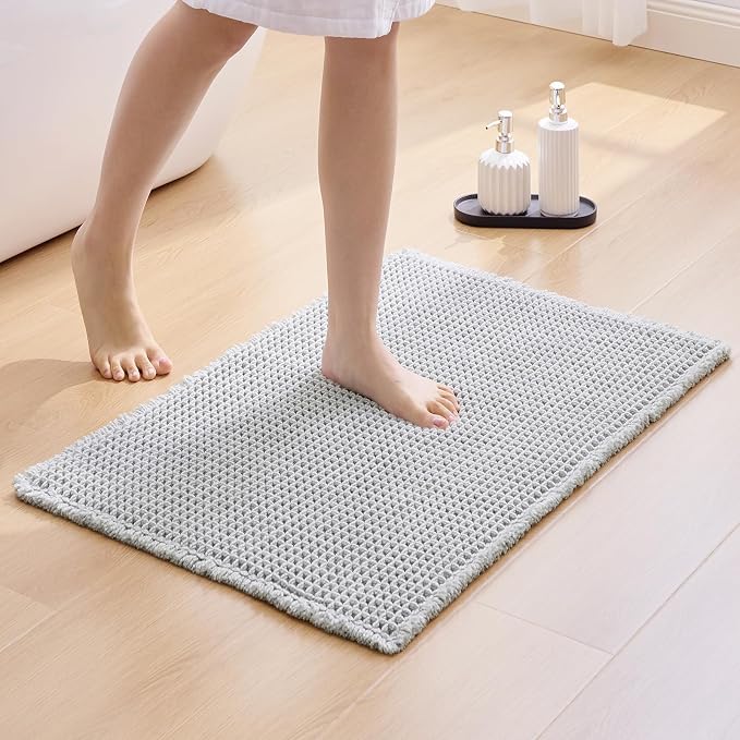 ILANGO Upgraded Waffle Bath Mat,Super Absorbent Boho Non Slip Bathroom Rugs Quick Dry,Ultra Soft Machine Washable Mats with Tassels for Floor,16x24,Light Grey