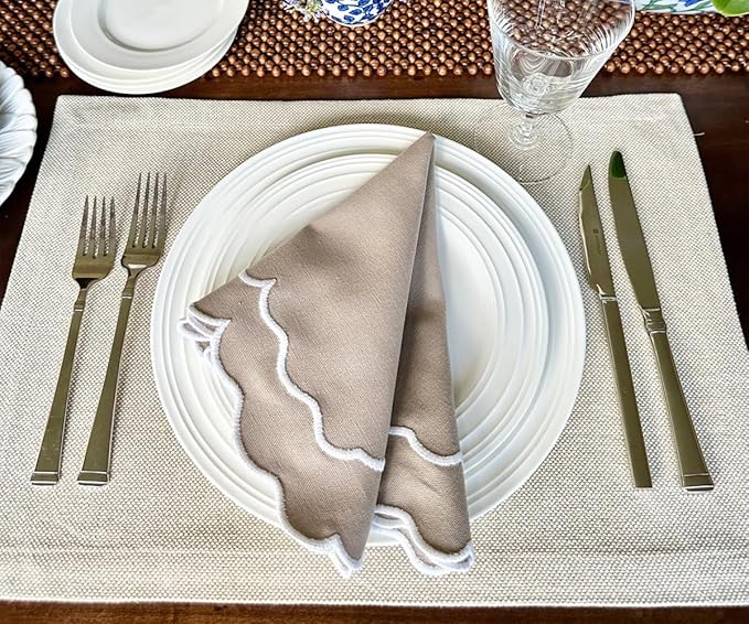 Beige Napkins, Christmas Festival Napkins, Scalloped, 100% Cotton, Embroidered, Set of 4, Table Decor Spring Summer, Winter Party Napkins, Farmhouse, Washable, Wedding Linen Napkin 18x18