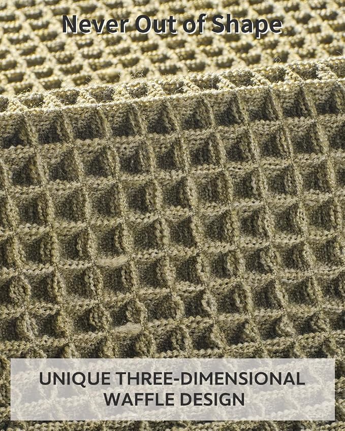 tchdio Waffle Bath Mat-Runner Rug, Super Absorbent Non Slip Bath Mats for Bathroom Machine Washable Long Rugs with Tassels, Bath Rugs for Bathroom Floor Beside Tub, 2' x 5', Green