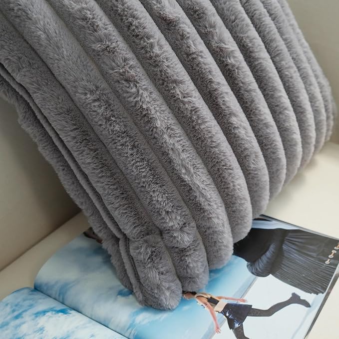 JOJUSIS Pack of 2 Faux Fur Plush Decorative Throw Pillow Covers Couch Cushion Case Soft Pillowcases (Grey, 18 x 18-Inch)
