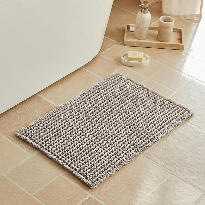 Triohero Waffle Bath Mat, Small Boho Bathroom Rugs Non Slip Washable, Ultra Soft Super Absorbent Quick Dry Farmhouse Bathroom Decor, 16" x 24", Light Grey