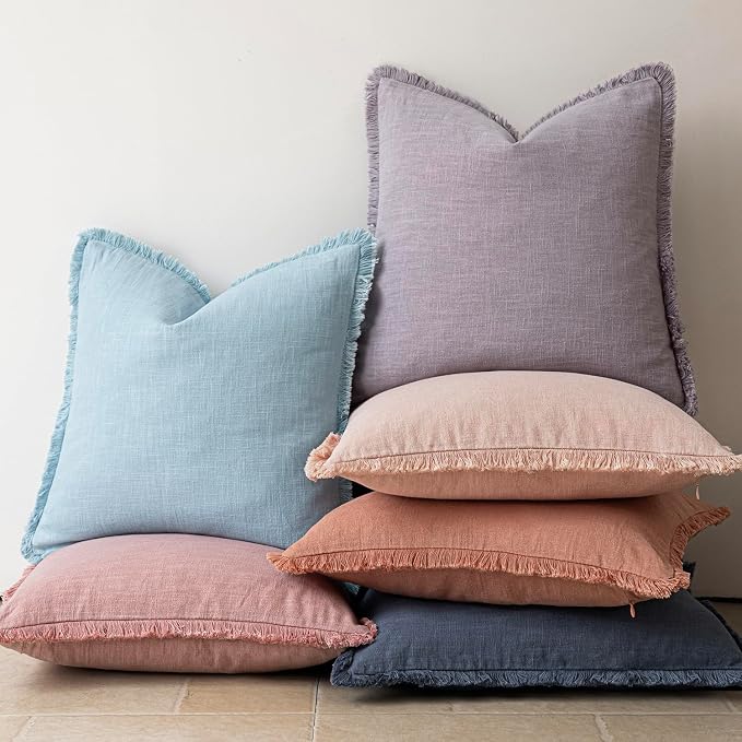 Foindtower Set of 2 Decorative Linen Fringe Throw Pillow Covers Cozy Boho Farmhouse Cushion Cover with Tassels Soft Accent Pillowcase for Couch Sofa Bed Living Room Home Decor,18×18 Inch,Light Purple