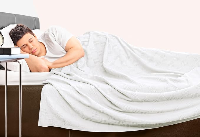 Utopia Bedding 100% Cotton Thermal Blanket White Throw Size Soft, Lightweight, Breathable, Cozy Spring and Summer Blanket for Couch and Sofa, Home Room Decor Gifts for Women and Men (50x60 Inches)