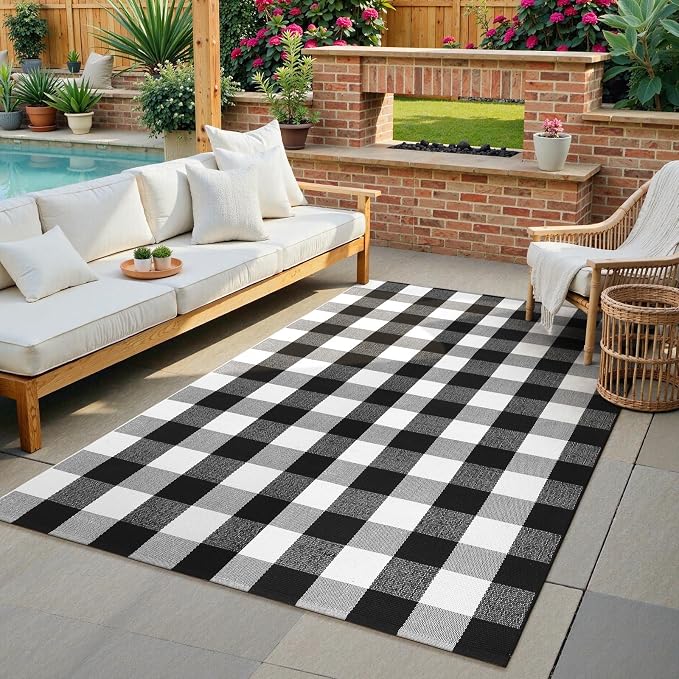 KIMODE Spring Buffalo Plaid Rug 4'x6' Black and White Checkered Rug Farmhouse Cotton Hand-Woven Patio Rug Indoor Outdoor Area Rug Washable Floor Carpet for Front Door Front Porch Living Room