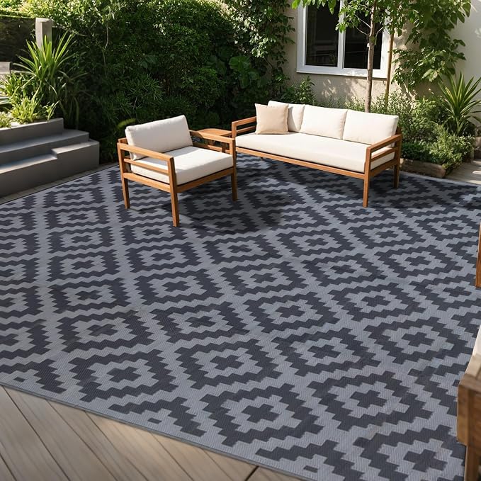SAND MINE Waterproof Outdoor Rug, Plastic Reversible Rug, Modern Area Rug, Large Floor Mat for Outdoors, RV, Patio, Backyard, Deck, Picnic, Beach, Camping (10' x 14', Black Grey Lattice)