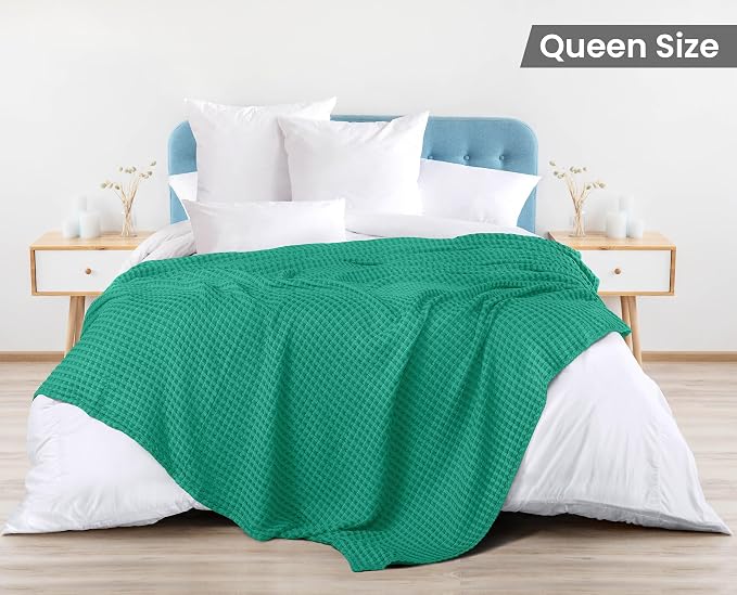 Utopia Bedding 100% Cotton Waffle Weave Blanket Queen Size for Bed - Lightweight, Breathable Summer Blankets Soft and Cozy, Gifts for Women Home Room Decor (Emerald Green, 90x90 Inch)