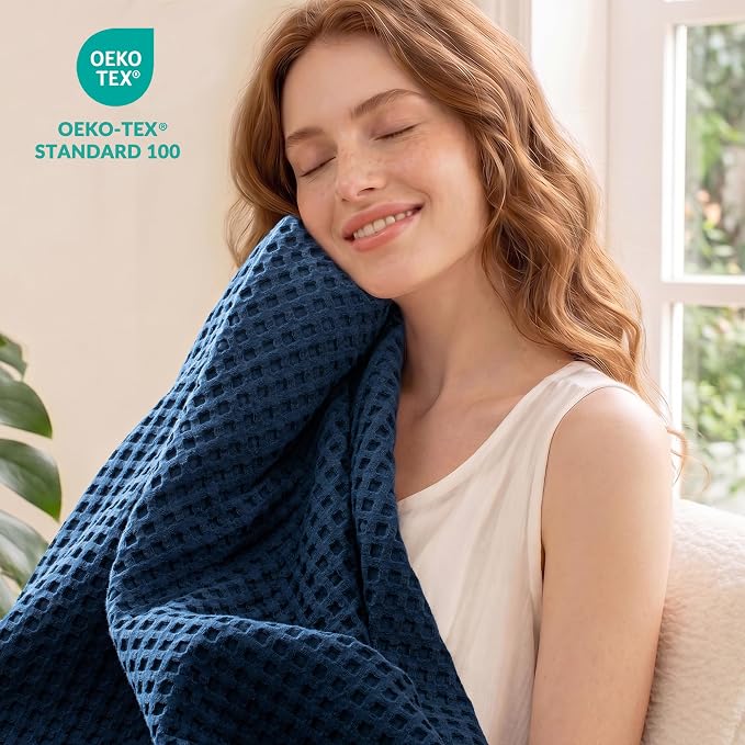 Exclusivo Mezcla Pre-Washed 100% Cotton Waffle Blanket Queen Size for Bed, 330GSM Lightweight Breathable Summer Blankets, Soft and Cozy, Home Decor, Navy Blue, 90x90 Inches