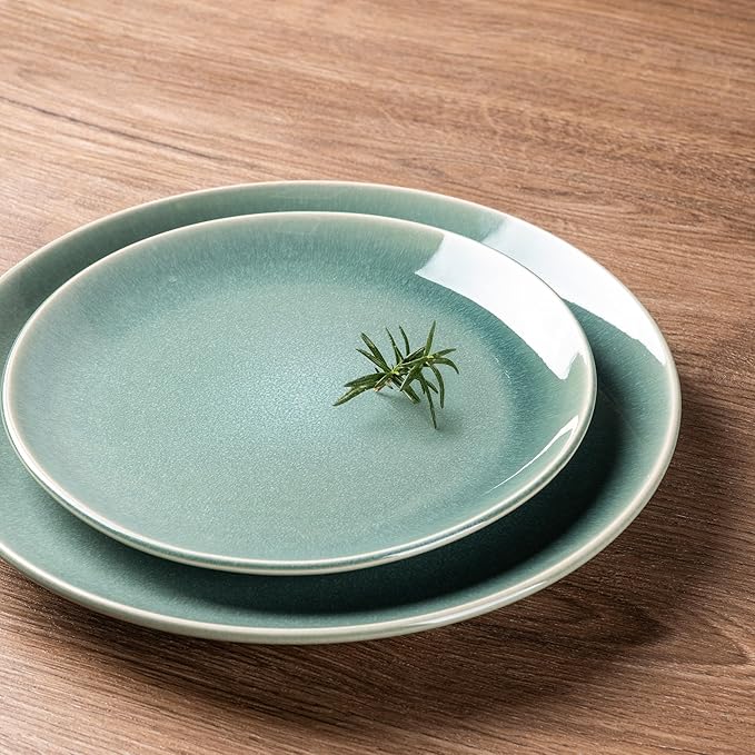 GBHOME Ceramic Dinnerware Sets for 8, 24 Pieces Stoneware Plates and Bowls Sets, Reactive Glaze Dish set -Scratch Resistant, Dishwasher&Microwave Safe-Malachite Green