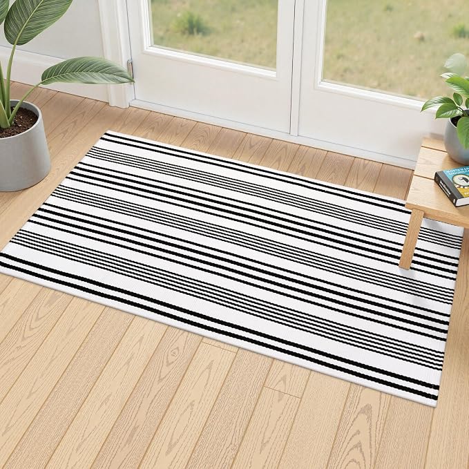 Outdoor Rug Front Door Mat 2'x4.3', Cotton Indoor Doormat Washable Black and White Striped Rug, Foldable Reversible Layered Door Mats for Entryway/Farmhouse/Home Entrance
