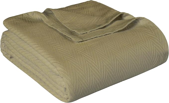 Superior Metro 100% Cotton Blanket, Perfect for Bedroom, Living Room, Couch, Picnics, Travel, Beach, or Camping, Comfy Blanket, Bedroom Decor, Essentials, Zig-Zag Cover for Bed, King, Sage