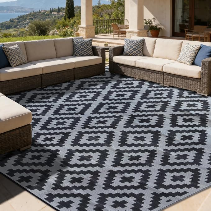 SAND MINE Waterproof Outdoor Rug, Plastic Reversible Rug, Modern Area Rug, Large Floor Mat for Outdoors, RV, Patio, Backyard, Deck, Picnic, Beach, Camping (10' x 10', Black Grey Lattice)