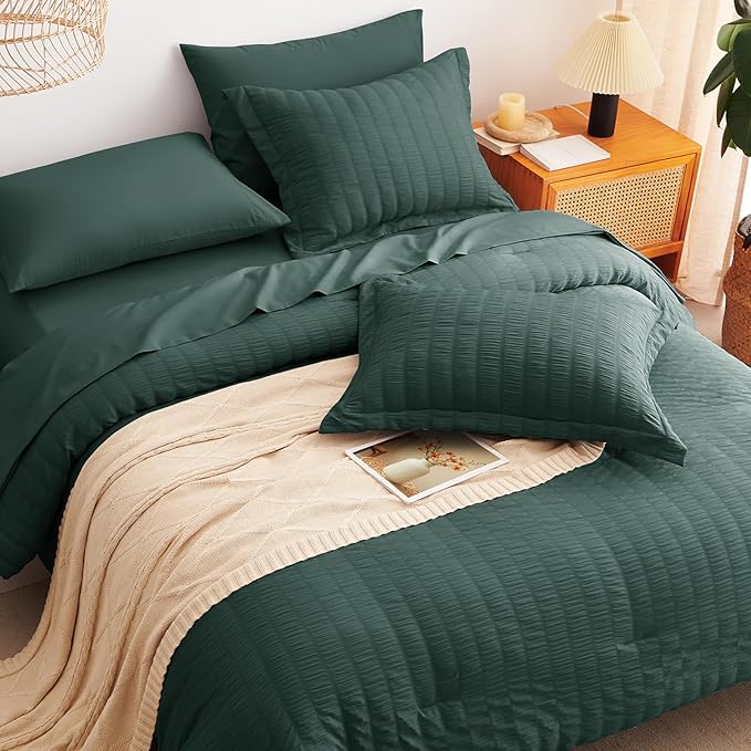 CozyLux Twin Comforter Set with Sheets 5 Pieces, Emerald Green Seersucker Textured Bed in a Bag for Bedroom, Luxury Bedding Sets with Down Alternative Comforter, Sheets, Pillowcase & Sham All Seasons