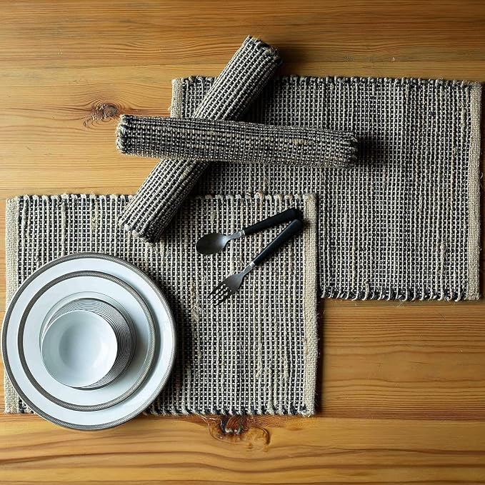 Chardin Home Natural Jute & Black Placemats, Set of 4 – Rustic Handmade Boho Table Mats, 13x19 Inch Dining Table Placemats for Kitchen, Everyday Meals, Holidays, Farmhouse or Modern Table Décor