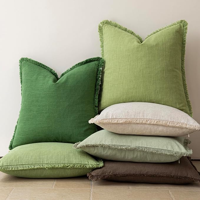 Foindtower Set of 2 Decorative Linen Fringe Throw Pillow Covers Cozy Boho Farmhouse Cushion Cover with Tassels Soft Accent Pillowcase for Couch Sofa Bed Living Room Home Decor,26×26 Inch,Lush Green