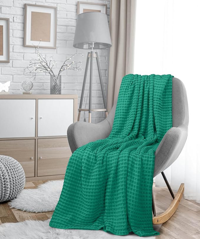 Utopia Bedding 100% Cotton Waffle Weave Blanket Queen Size for Bed - Lightweight, Breathable Summer Blankets Soft and Cozy, Gifts for Women Home Room Decor (Emerald Green, 90x90 Inch)