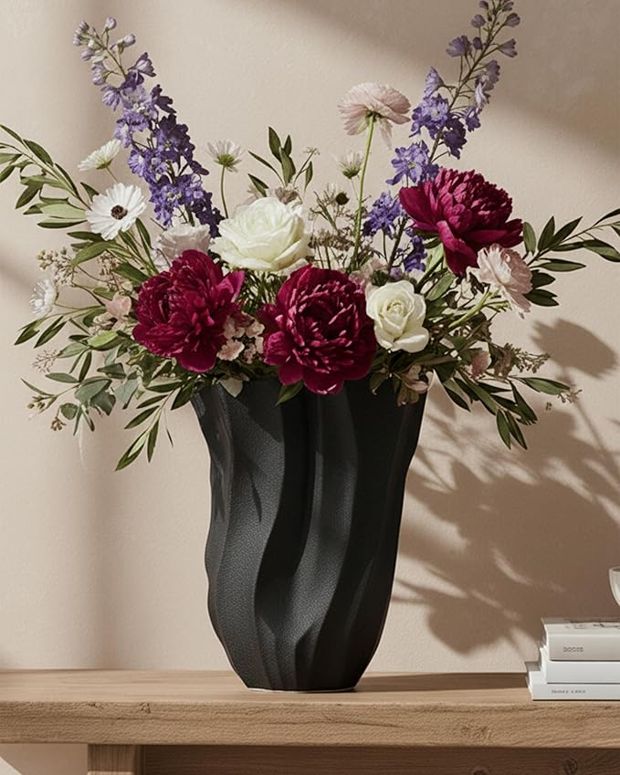 Black Matte Ceramic Vase, OOSTONEE Organic Flower Shape Unique Flower Vase, Nordic Modern Boho Decorative Style, Must-Have for Shelf, Home, Living Room, Bookshelf Decor, Coffee Table Centerpiece