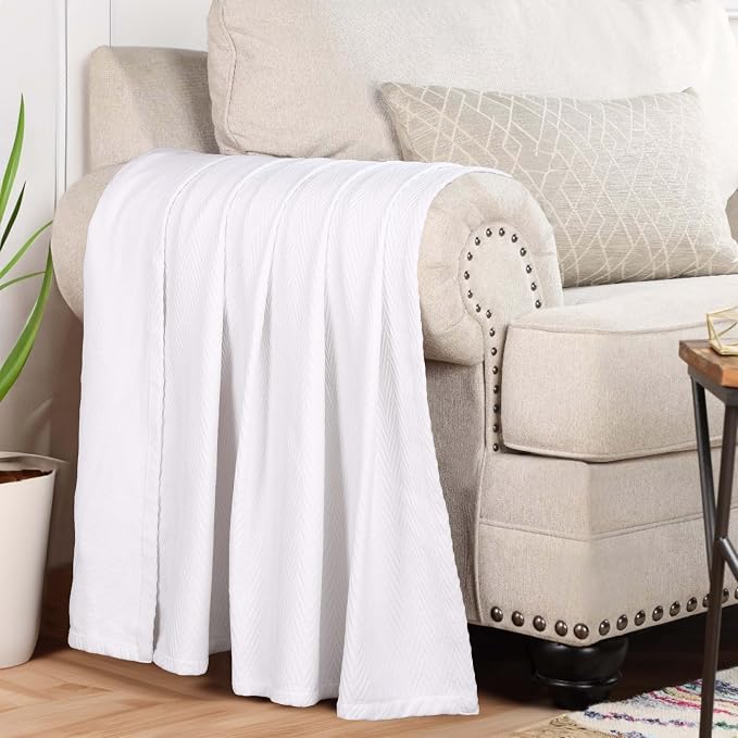 Superior Metro 100% Cotton Blanket, Perfect for Bedroom, Living Room, Couch, Picnics, Travel, Beach, or Camping, Comfy Blanket, Bedroom Decor, Essentials, Zig-Zag Cover for Bed, King, White