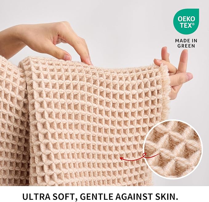 Disolla Waffle Bath Mat, Non Slip Absorbent Small Bathroom Rug, Machine Washable Quick Dry Ultra Soft Bathroom Floor Mat, Beige/White Bath Rug for Tub Shower, 20''x32''