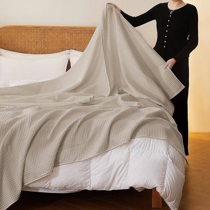 100% Cotton Waffle Blanket (Khaki - Full Size - 84 * 90''), Pre-Washed and Anti-Shrinkage Soft Lightweight Bed & Couch Blanket, 380 GSM Waffle Weave Throw Blanket for All Seasons