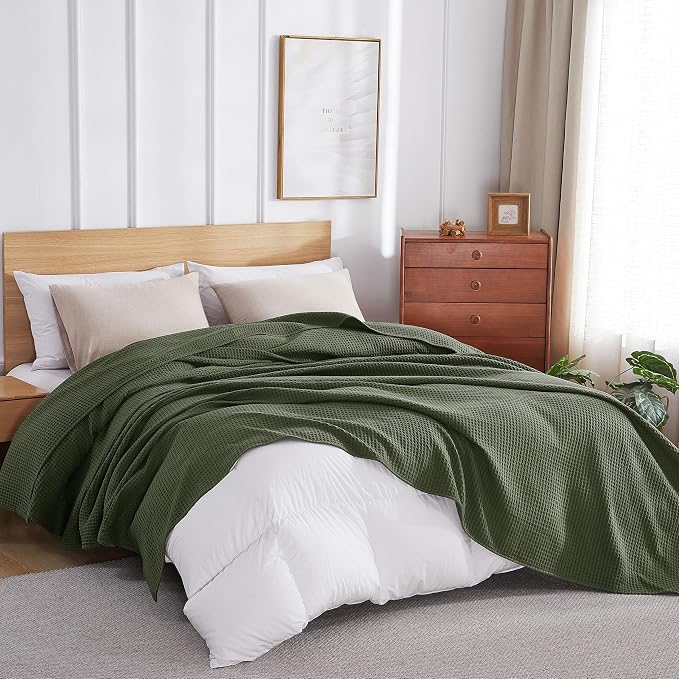 100% Egyptian Cotton Waffle Weave Throw Blanket for Couch, 320 GSM - Breathable and Soft for Spring Summer, Lightweight All Season Throw Blanket for Sofa, Office (50x60 Inches, Olive Green)
