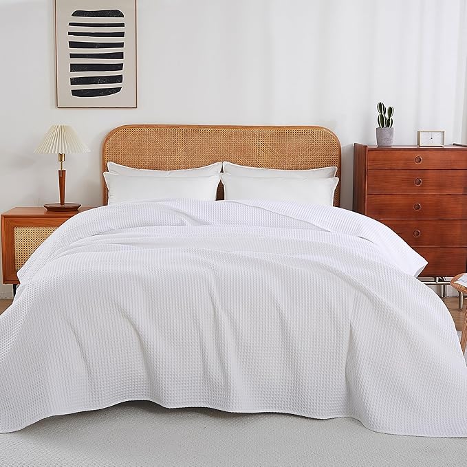 100% Egyptian Cotton Waffle Weave Throw Blanket for Bed Couch Sofa Home Decor, Soft Lightweight Bed & Couch Blanket for All Seasons (White - Twin Size - 66 * 90")