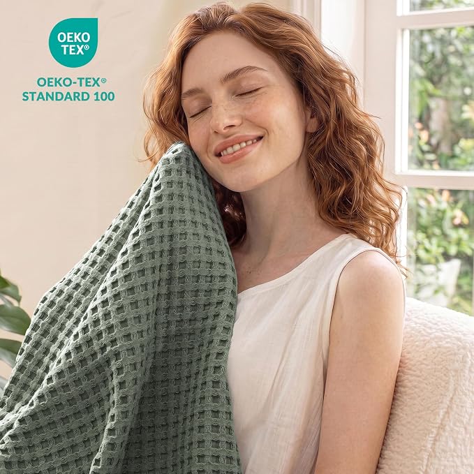 Exclusivo Mezcla Pre-Washed 100% Cotton Waffle Blanket Full Size for Bed, 330GSM Lightweight Breathable Summer Blankets, Soft and Cozy, Home Decor, Celadon, 80x90 Inches