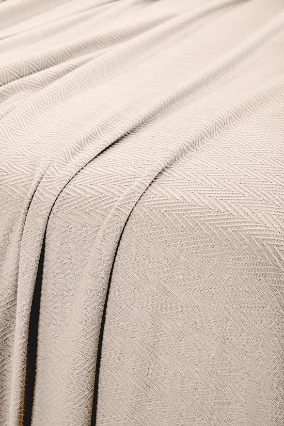 Superior Metro All-Season Cotton Blanket, Woven Blanket for Couch, Bed, Bedding, Farmhouse, Home Essentials, Cute and Cozy Bohemian Blankets, Herringbone Weave, California King, Ivory