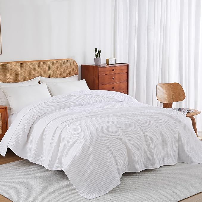 100% Egyptian Cotton Waffle Weave Throw Blanket for Bed Couch Sofa Home Decor, Soft Lightweight Bed & Couch Blanket for All Seasons (White - Twin Size - 66 * 90")