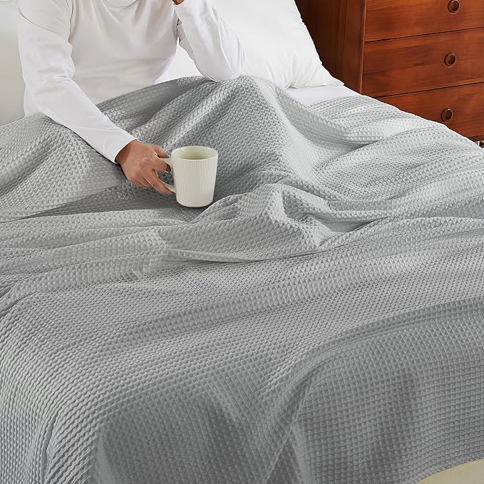 100% Egyptian Cotton Waffle Weave Throw Blanket for Bed Couch Sofa Home Decor, Soft Lightweight Bed & Couch Blanket for All Seasons (Light Grey - Twin Size - 66 * 90")