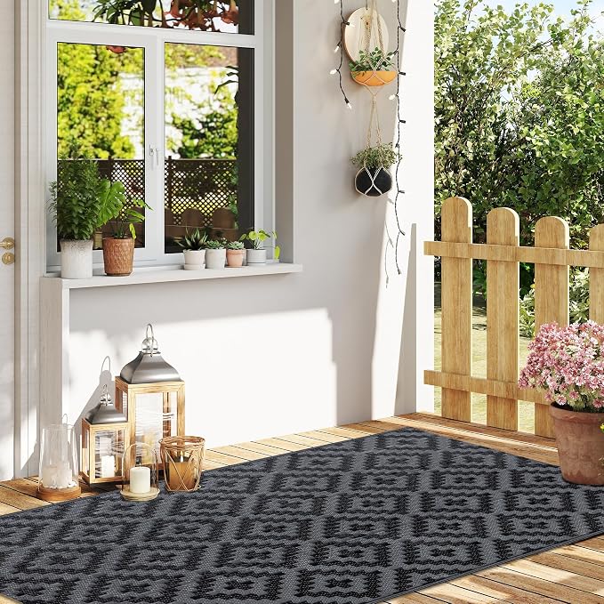 SAND MINE Waterproof Outdoor Rug, Plastic Reversible Rug, Modern Area Rug, Large Floor Mat for Outdoors, RV, Patio, Backyard, Deck, Picnic, Beach, Camping (3' x 5', Black Grey Lattice)
