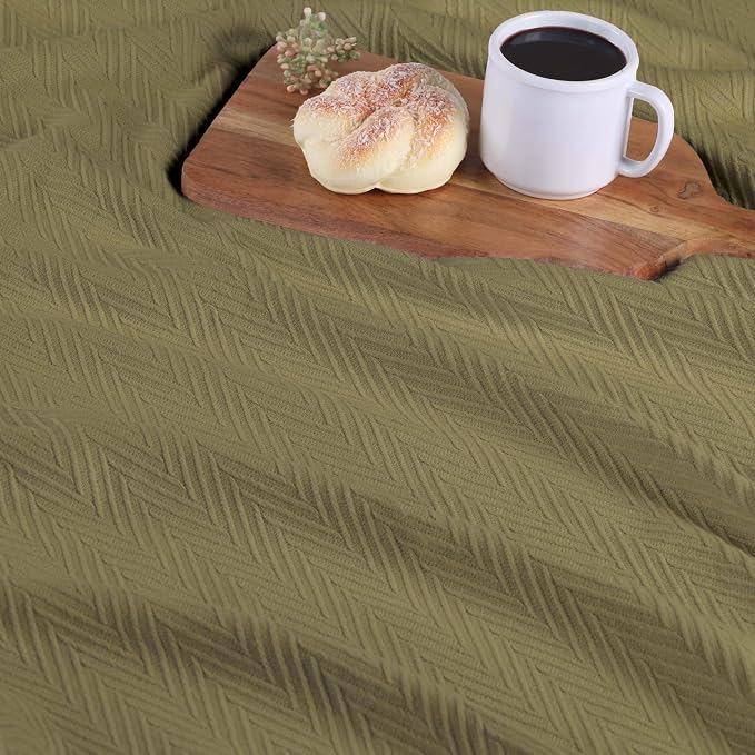 Superior Metro All-Season Cotton Blanket, Woven Blanket for Couch, Bed, Bedding, Farmhouse, Home Essentials, Cute and Cozy Bohemian Blankets, Herringbone Weave, California King, Sage