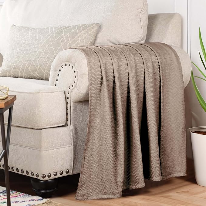 Superior Metro All-Season Cotton Blanket, Woven Blanket for Couch, Bed, Bedding, Farmhouse, Home Essentials, Cute and Cozy Bohemian Blankets, Herringbone Weave, California King, Khaki