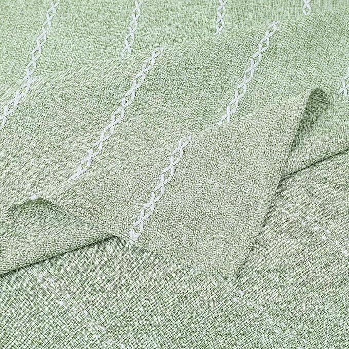 Chassic Rectangle Tablecloth 54 x 72 Inch, Farmhouse Boho Linen Table Cloths, Wrinkle Free & Washable Tablecloths for Small Dining Tables, Spring Kitchen Decor – Sage Green