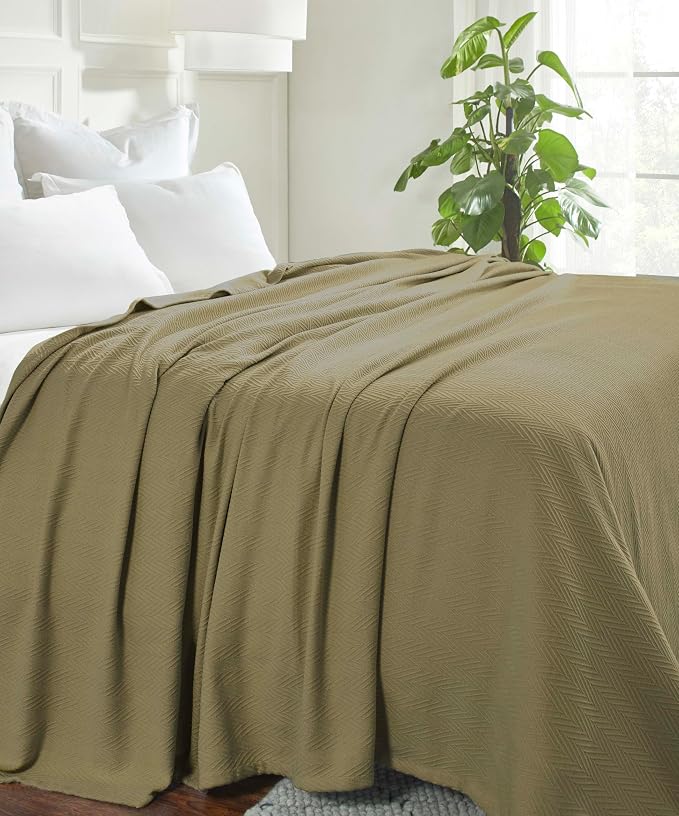 Superior Metro All-Season Cotton Blanket, Woven Blanket for Couch, Bed, Bedding, Farmhouse, Home Essentials, Cute and Cozy Bohemian Blankets, Herringbone Weave, Throw Size, Sage