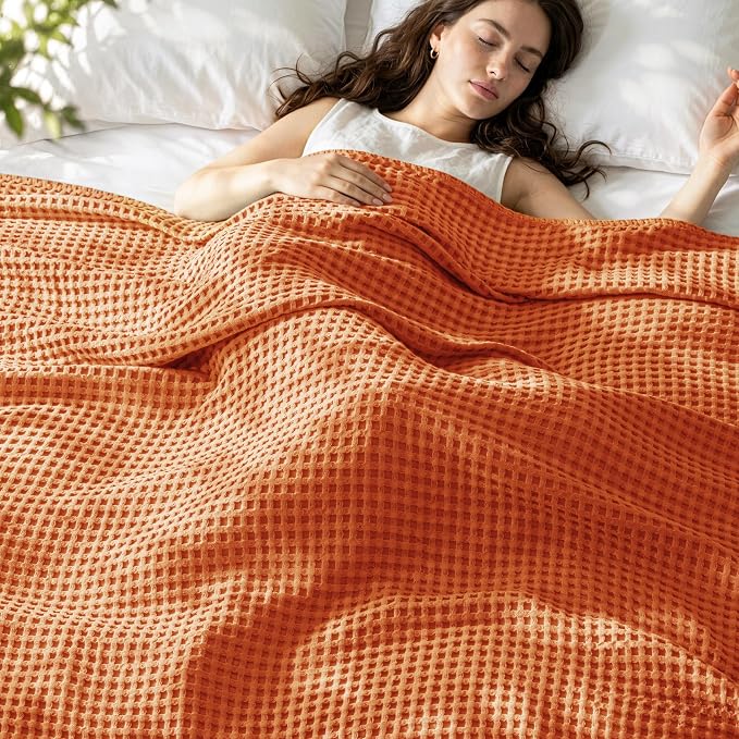 Exclusivo Mezcla Pre-Washed 100% Cotton Waffle Blanket Queen Size for Bed, 330GSM Lightweight Breathable Summer Blankets, Soft and Cozy, Home Decor, Burnt Orange, 90x90 Inches