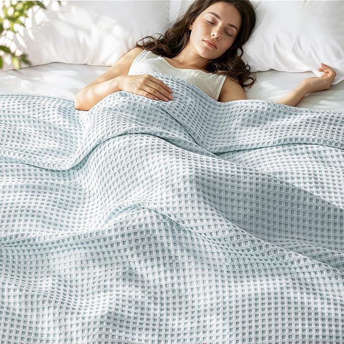 Exclusivo Mezcla Pre-Washed 100% Cotton Waffle Blanket Twin Size for Bed, 330GSM Lightweight Breathable Summer Blankets, Soft and Cozy, Home Decor, Ice Blue, 60x80 Inches